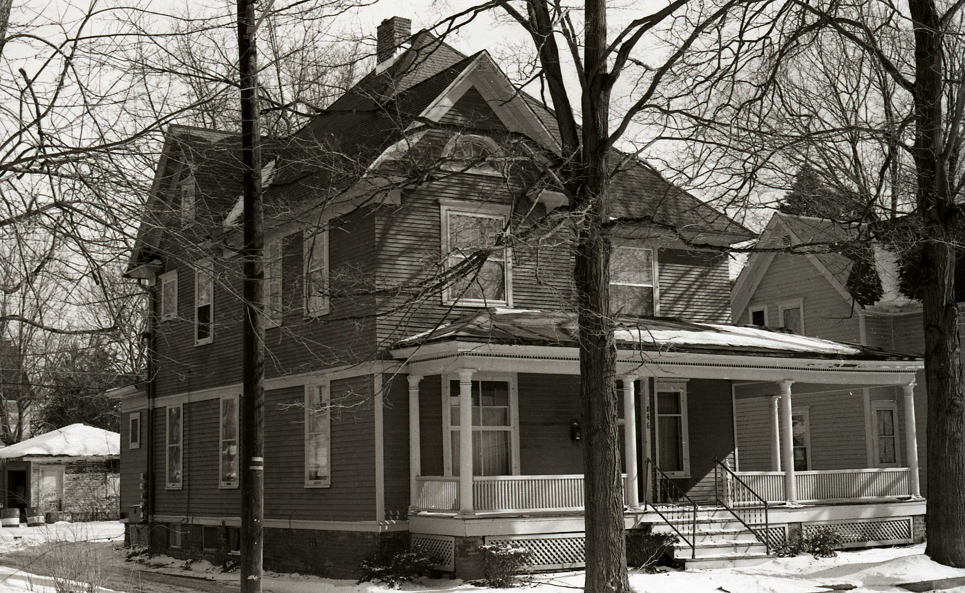 846 Forest Avenue